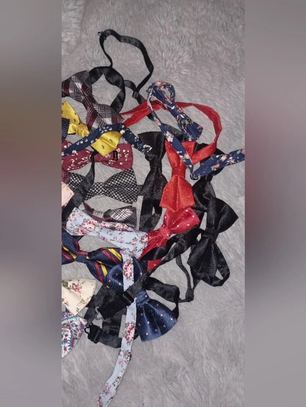 Men's Or Women's Bow Ties -25 Unbranded